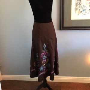 Embroidered skirt